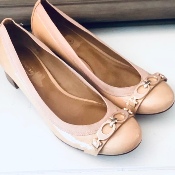 COACH Tandy Patent Leather Block Heel SZ 7.5 B Peach Blush Nude buckle - Picture 7 of 9
